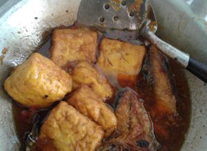 Foto resep Semur tahu ketemu tongkol😙😙