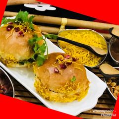 A picture of Whosayna’s Dabeli.