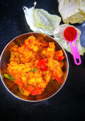 गोभी आलू सब्ज़ी (gobi aloo sabzi recipe in Hindi) रेसिपी मुख्य फोटो