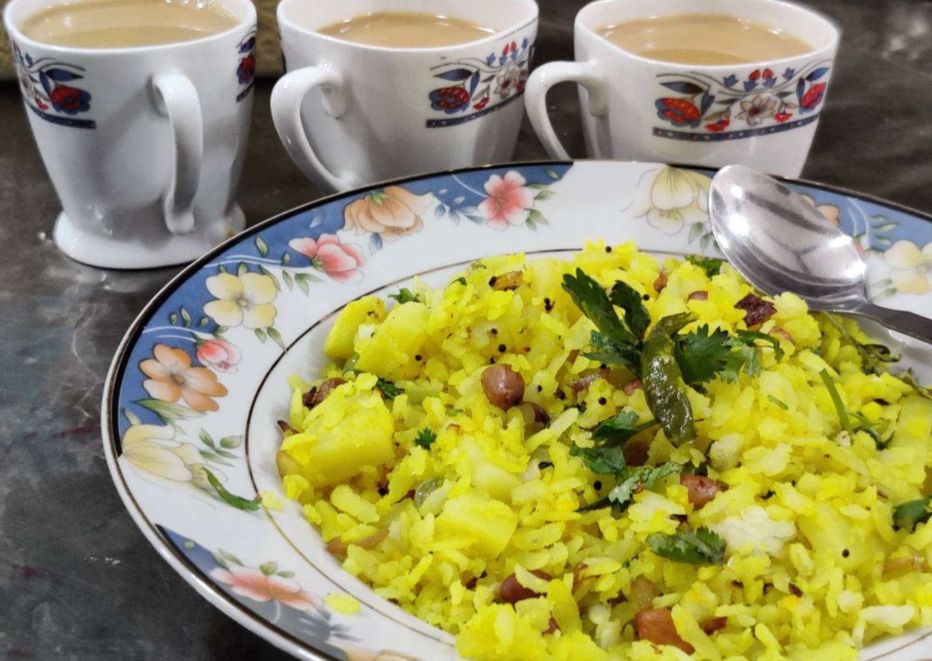 POHA Kanda/Aloo Lockdown recipe (Tea Time Snack)