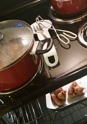 A picture of BYG's Fried Chicken Wings.