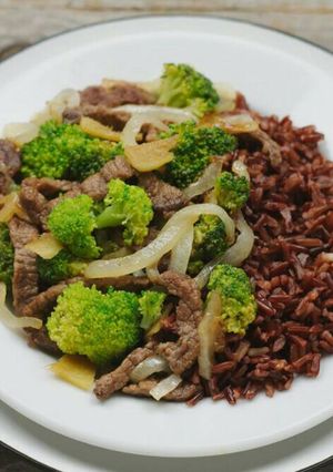 A picture of Beef & Broccoli.