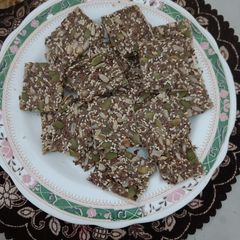 A picture of Seeds Crackers.