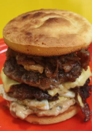 รูปของ Bacon Cheeseburger (โลคาร์บ)
