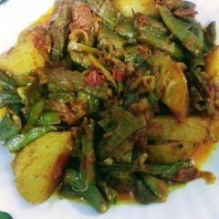 A picture of Sem aloo bhujia.