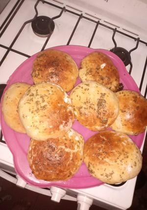 Una foto de Pan para hamburguesa 🍔 😋 🤤