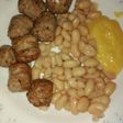 Mongetes con butifarra