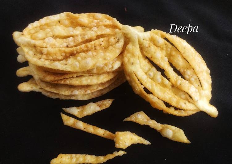 Steps to Prepare Homemade Crispy Karela Nimki Chaat