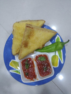 બ્રેડ પકોડા (Bread Pakoda Recipe In Gujarati) રેસીપી મુખ્ય ફોટો