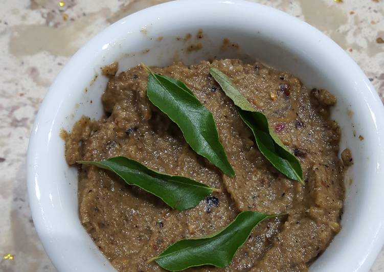 Recipe of Super Quick Mulangi Thogayal (Radish Chutney)