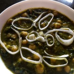 A picture of Palak methi chana.