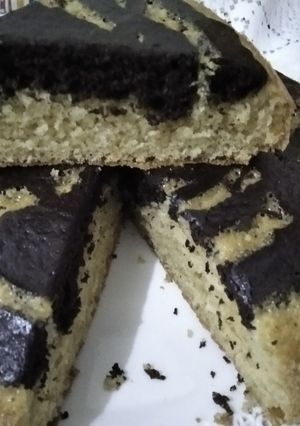 Una foto de Bizcocho marmoleado sencillo 😍😋