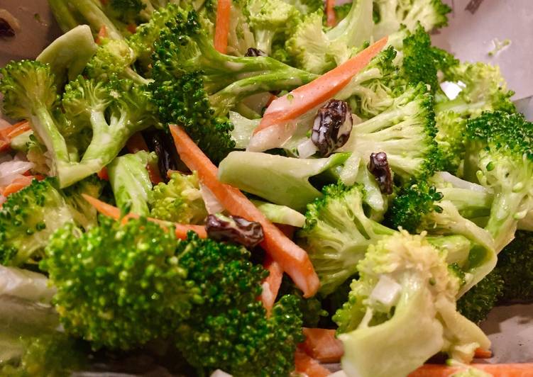 Recipe of Super Quick Homemade Broccoli Raisin Slawlad