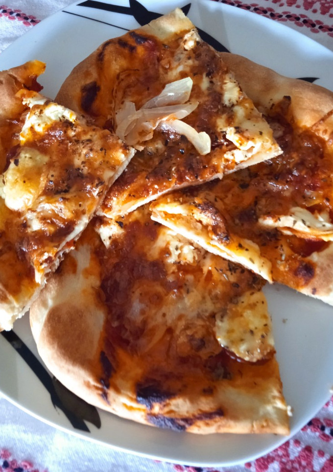 Serpenyős Pizza recept fotója
