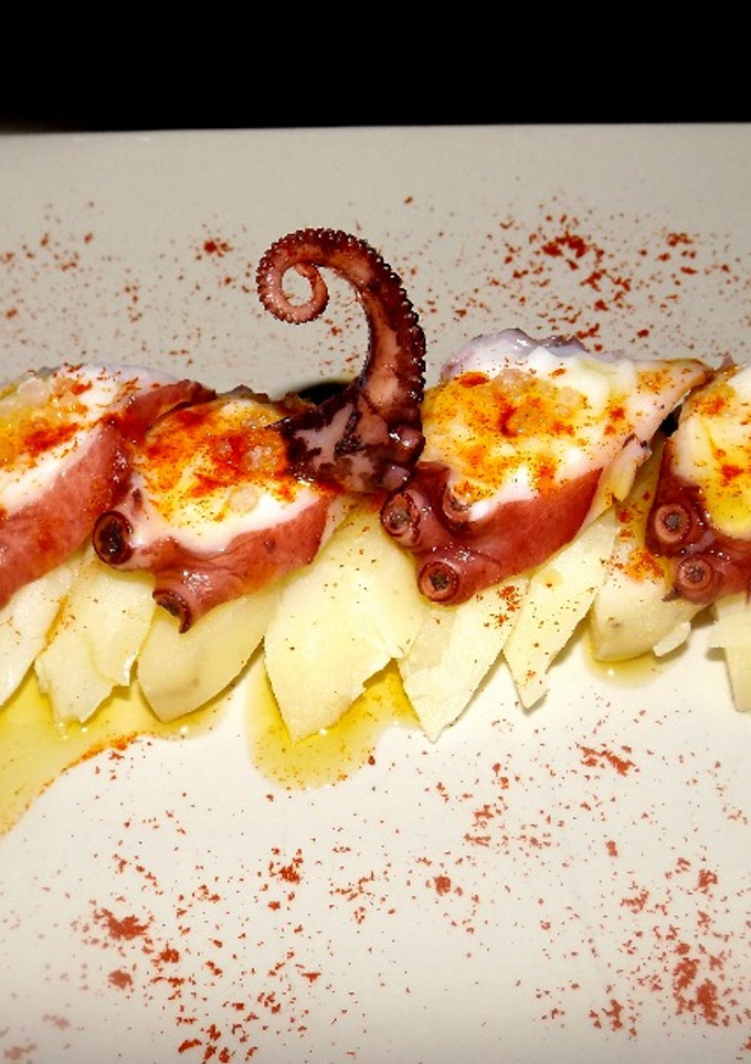 Una foto de Pulpo a la Gallega