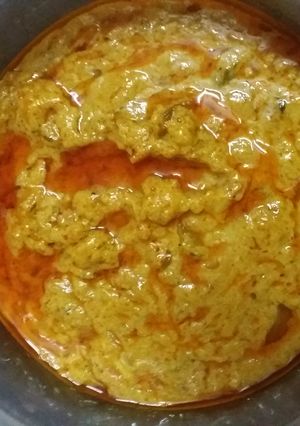 A picture of Shahi Paneer gravy.