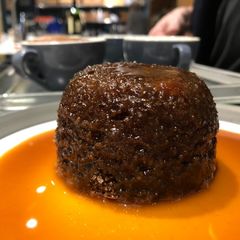 A picture of The "I-wish-I-had-married-Gabor" sticky toffee pudding.