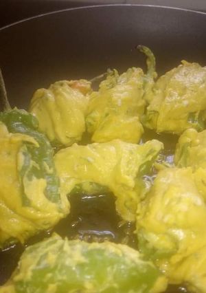 पालक पकोड़ा (palak pakoda recipe in Hindi) रेसिपी मुख्य फोटो