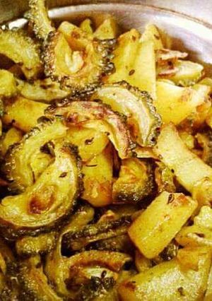 A picture of Karela masala.