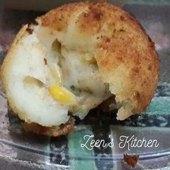 A picture of Potato Cheese Corn Balls.