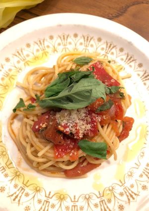 A picture of Tomato Basil Pasta.