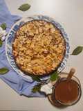 Bolo de maçã com Amêndoa regado com caramelo salgado