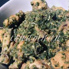A picture of Ayam sambel hijau.