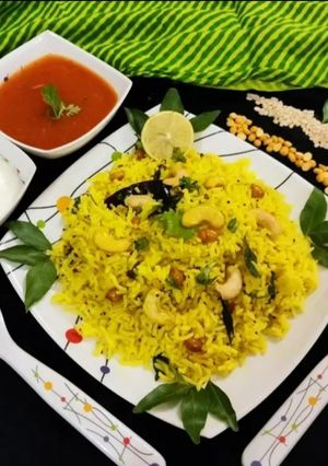 A picture of Lemon Rice for lunch/dinner in 15 minutes.