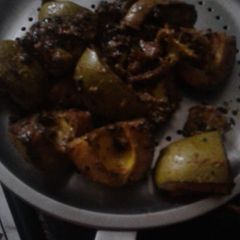 A picture of Mango pickle.