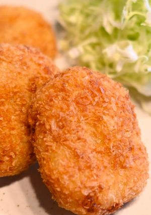Una foto de Korokke, Croquetas japonesas 【Papa & Carne 】