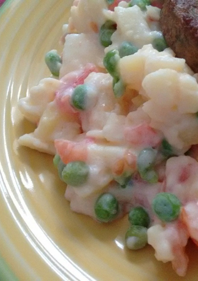 Una foto de Ensaladilla prebiótica de patata con tomate enriquecida con Agua de mar