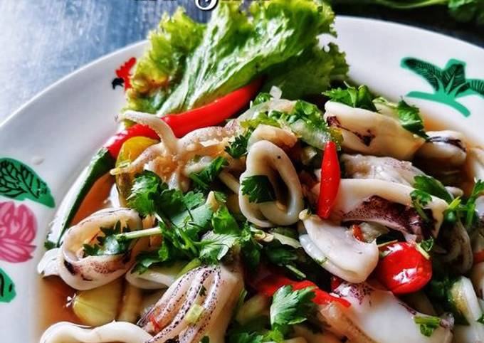 Resipi Sotong Stim Limau Ala Thai Oleh Julia Aleen Aireish Cookpad
