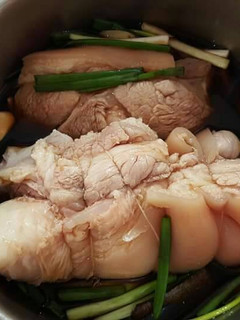 Hình của món Chân giò hầm nước tương.
