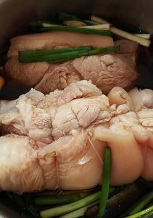 Hình của món Chân giò hầm nước tương.