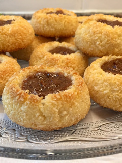 Foto principal de Delicias de coco rellenas de dulce de leche
