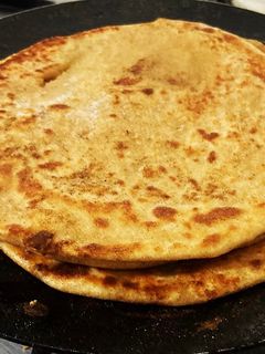 आलू पराँठे(aloo paratha recipe in hindi) रेसिपी मुख्य फोटो
