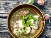 A picture of canh sườn bò