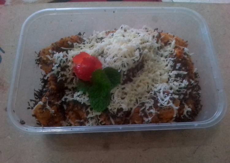 Pisang krispi coklat keju