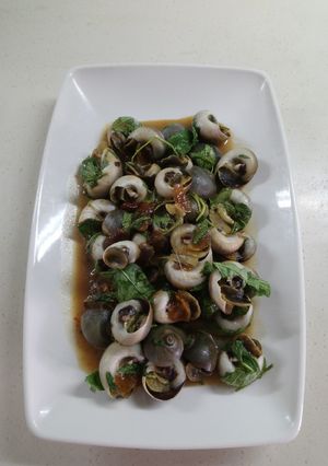 Hình của món Ốc mỡ xào me.