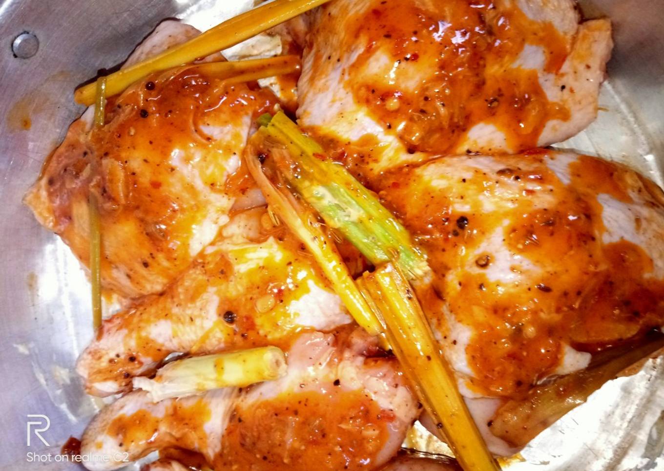 piščanec bogat mops