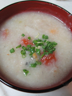 北海道鱈魚小蕃茄碎米粥 的食譜成品照片