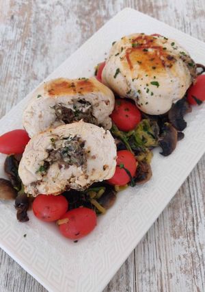Une photo de Paupiettes de poulet au roquefort/champignons