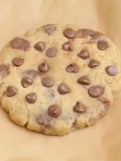 A picture of Cookie.