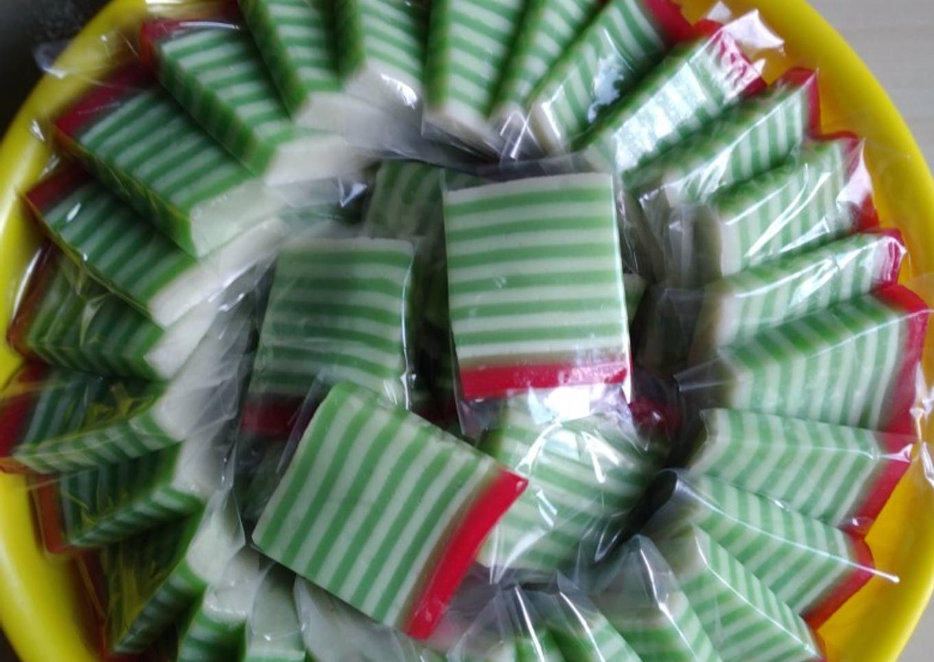 Kue lapis tapioka