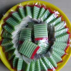 รูปของ Kue lapis tapioka