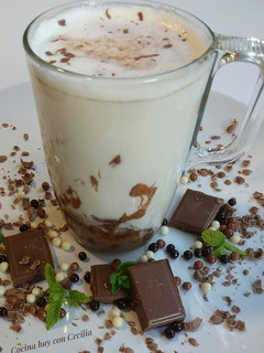 Una foto de Submarino de chocolate con leche