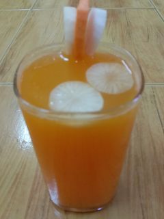 முள்ளங்கி கேரட் ஜூஸ் செய்முறை முக்கிய புகைப்படம்