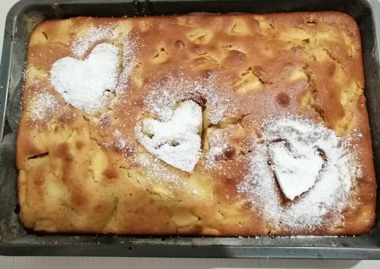 Recetta di Veloce Torta di noci cannella e mele