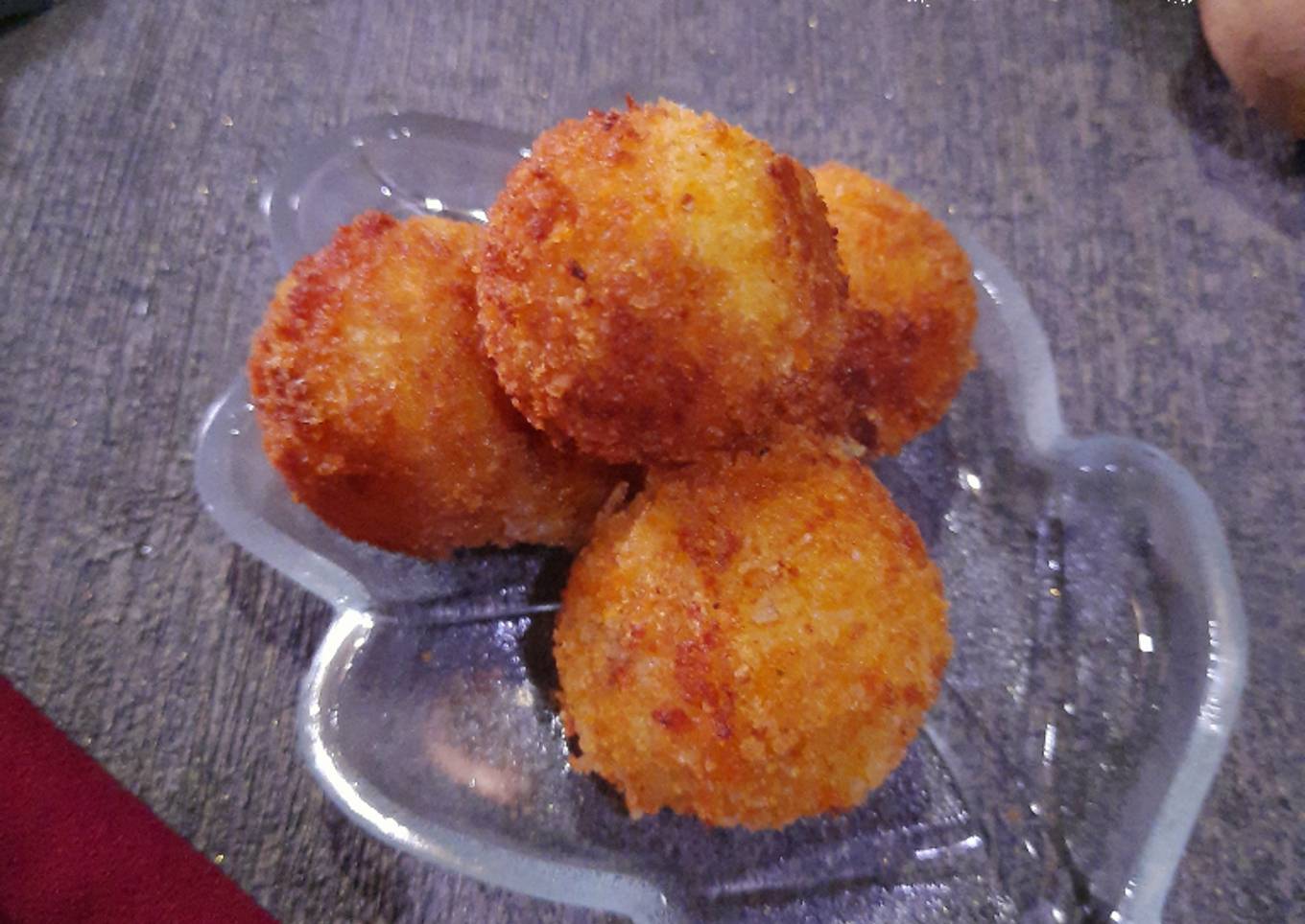 Potato Cheese Ball
