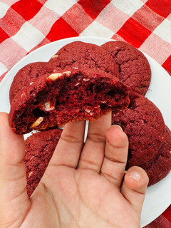 Una foto de Galletitas Red Velvet